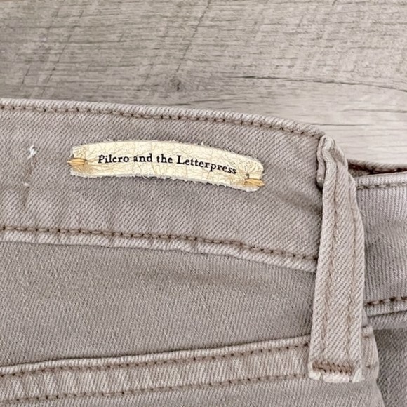 Pilcro Anthropologie Stet Neutral Brown Mid Rise Ankle Jeans Size 26 - Picture 9 of 13